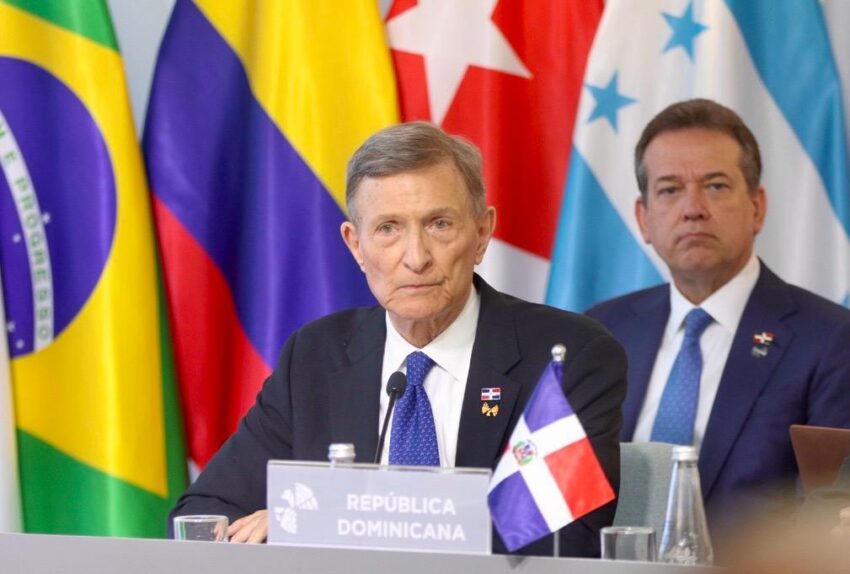Canciller Roberto Álvarez insta a repensar acciones para la seguridad en Iberoamérica