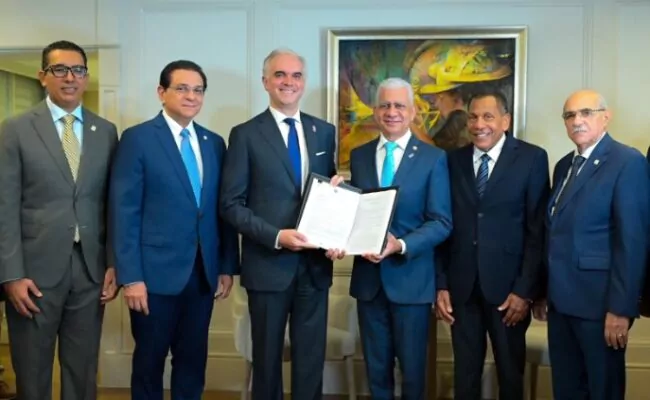 Comisión inicia discusiones en torno a la reforma laboral con la cesantía como manzana de la discordia