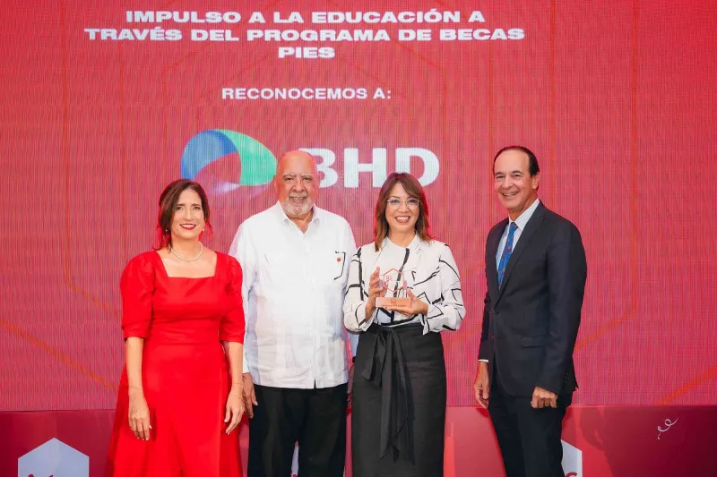 Intec celebra su 52 aniversario en la educación