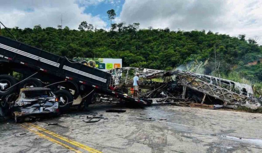Aumenta a 41 la cifra de muertos por un accidente múltiple de tránsito en Brasil
