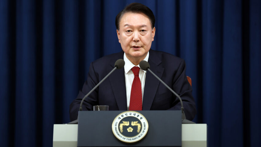 Investigan al presidente surcoreano por presunta "insurrección"