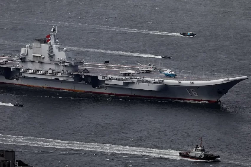Taiwán vigila los movimientos del portaaviones chino Liaoning ante la amenaza de nuevas maniobras bélicas del régimen