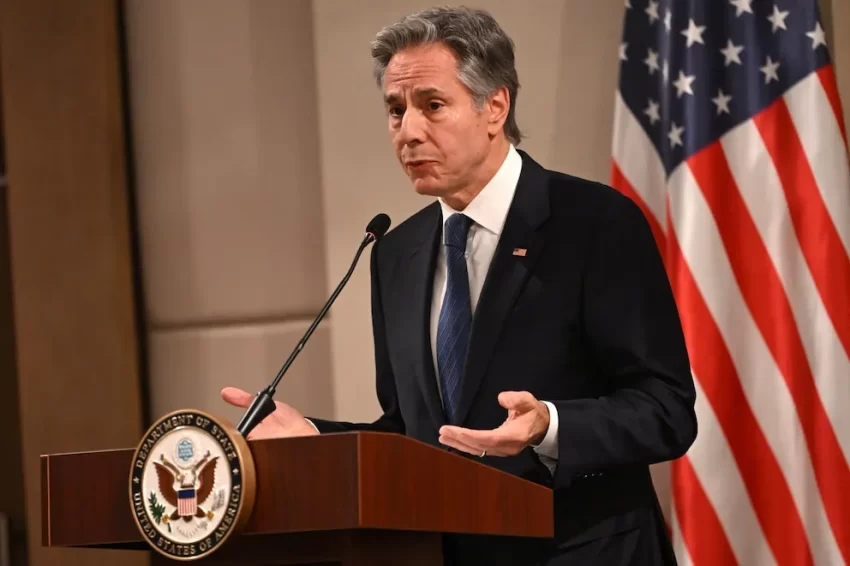 El gobierno de EEUU estableció un contacto directo con el grupo rebelde sirio que derrocó a Bashar al Assad