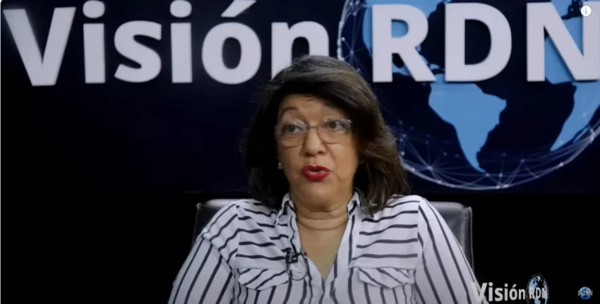 Profesora María Inmaculada Núñez se pronuncia sobre la política migratoria y postura de líderes dominicanos ante presiones internacionales