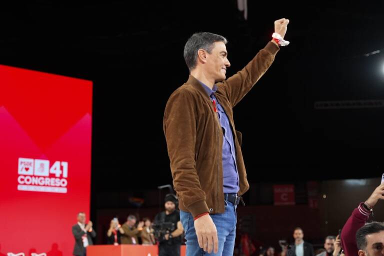 Sánchez saca adelante su nueva Ejecutiva del PSOE con el 90 % de los votos a favor