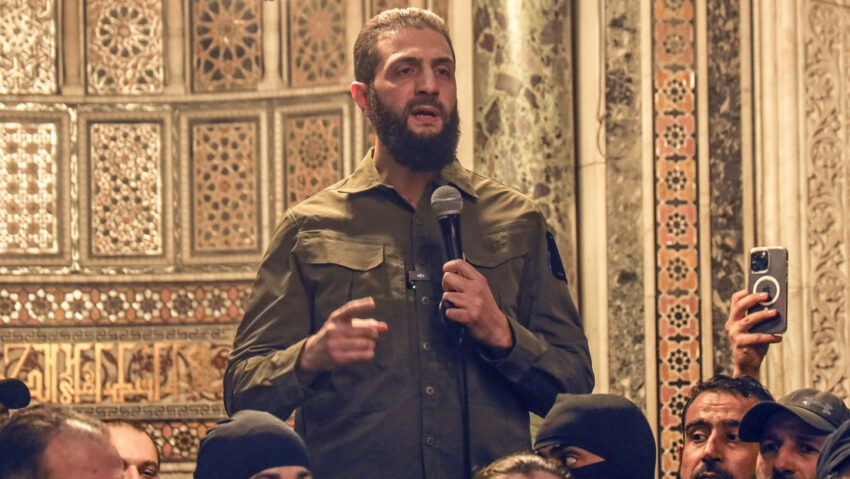 Washington retira la recompensa por la captura del líder del grupo armado que gobierna Siria