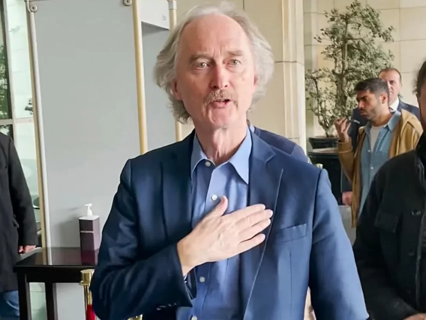 El enviado de la ONU para Siria pidió un alivio en sanciones para reconstruir el país tras la caída de al Assad