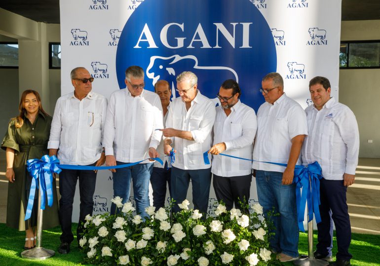 Asociación Ganaderos de Nisibón reconoce a Abinader por sus aportes