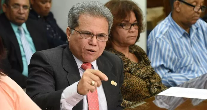 Se tambalea acuerdo al que arribaron el Gobierno y el Colegio Médico Dominicano