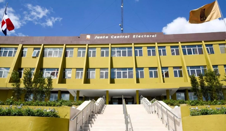 JCE anuncia horario especial por festividades navideñas