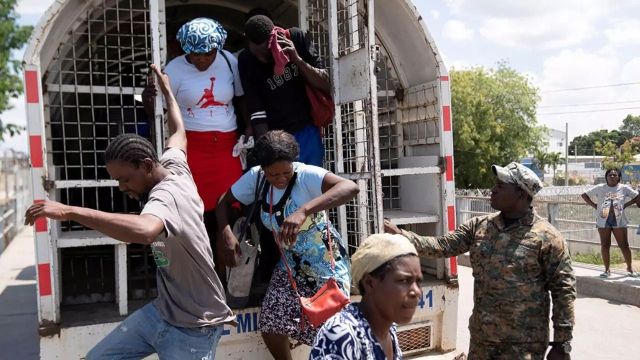 Migración y Ejército intervienen sector donde se registraron conflictos entre haitianos indocumentados