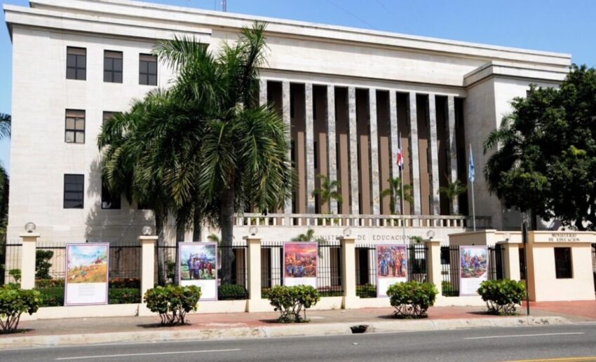 Minerd anuncia la cancelación del convenio con la Organización de Estados Iberoamericanos (OEI)