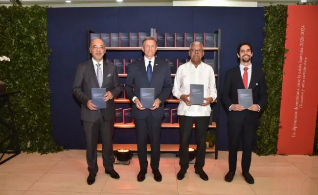 MIREX describe en libro esfuerzo de diplomacia dominicana para abordar la compleja relación dominico-haitiana