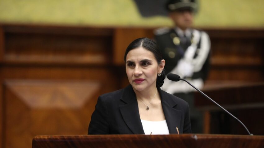 Abad pide al Parlamento de Ecuador fiscalizar a las instituciones que han violado sus derechos