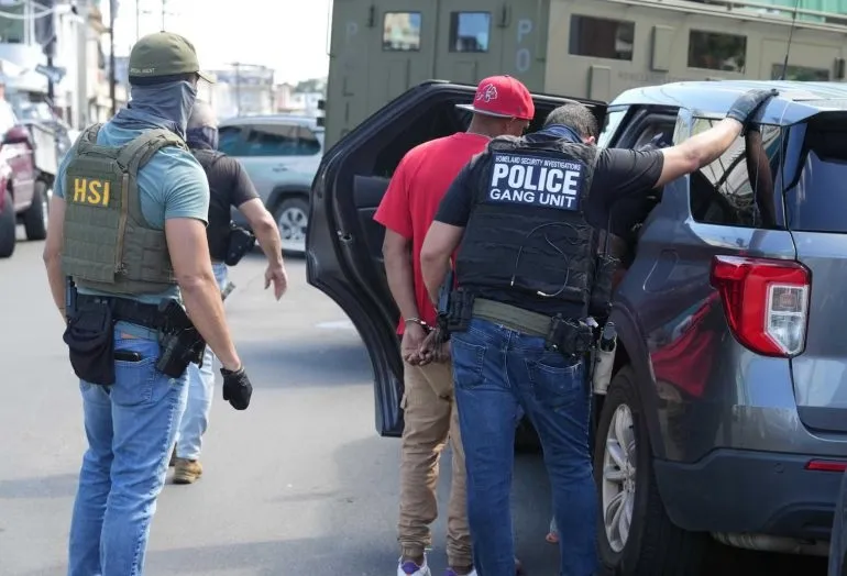 Once dominicanos aceptan la salida voluntaria