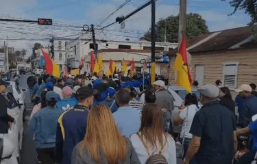 Siguen protestas por intoxicaciones en escuelas de SFM