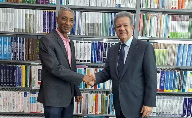 Dirigente peledeísta Radhamés Fortuna deja el PLD y cruza a la Fuerza del Pueblo