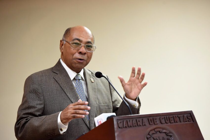 Milton Ray Guevara dice corresponde a la JCE regular las candidaturas independientes