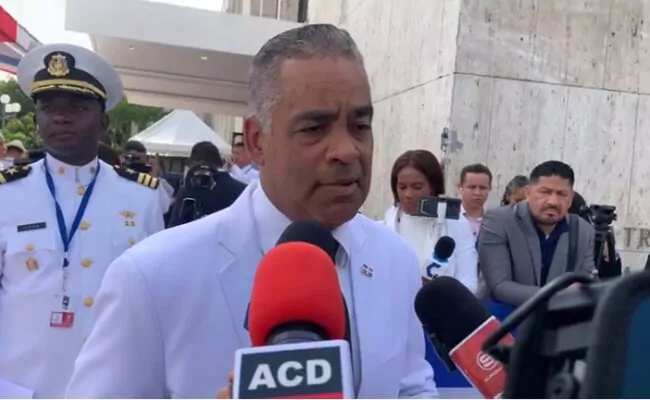 Ministro de Energía y Minas dice apagones solo afectarán a sectores que no pagan