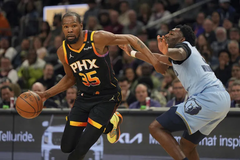 Kevin Durant se convierte en el 8vo jugador en la historia de la NBA en anotar 30.000 puntos