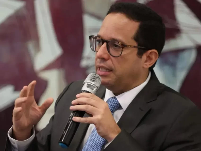 Misión dominicana participa en Cumbre Mundial de Gobiernos