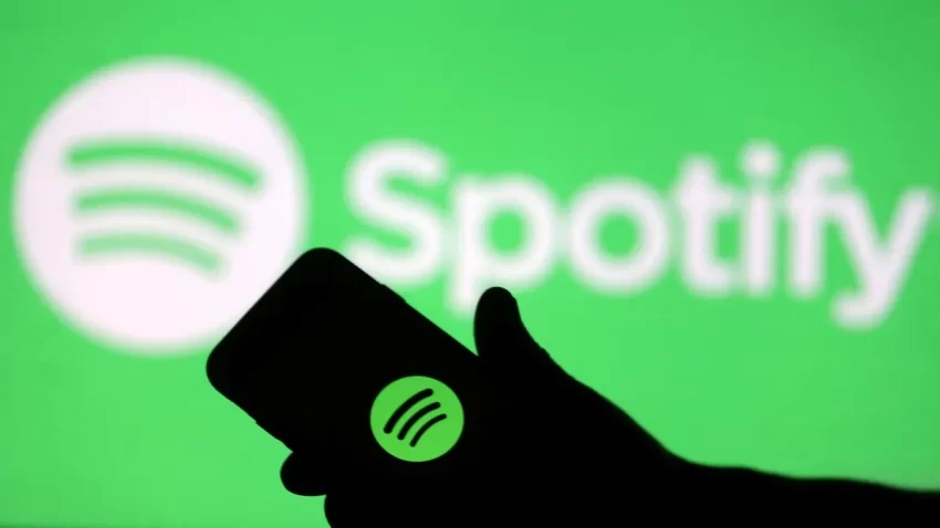 Ciberdelincuentes usan Spotify para distribuir virus en listas de reproducción y podcast