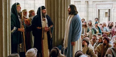 PALABRA DE DIOS MARTES DE LECTURA Qué bien profetizó Isaías sobre ustedes, hipócritas, cuando escribió: Este pueblo me honra con los labios, pero su corazón está lejos de mí.