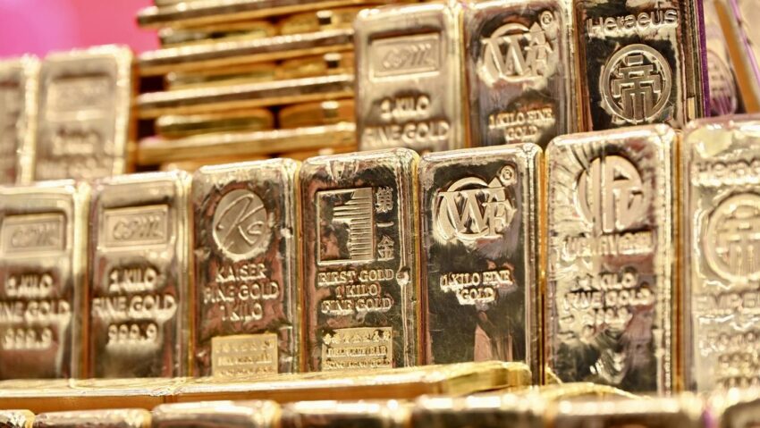 Los precios del oro alcanzan un máximo histórico en medio de temores por una guerra comercial