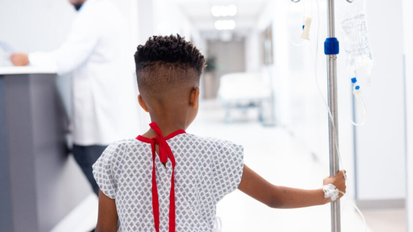 Sisalril registra que el Seguro Familiar de Salud respaldó a más de 4,800 menores de edad diagnosticados con cáncer