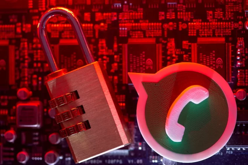 WhatsApp: cómo evitar que desconocidos agreguen a tus padres a grupos de inversiones que son una estafa