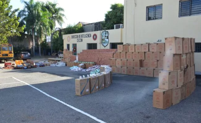 Cesfront entrega al Ceccom más de 2 millones de cigarrillos y otras mercancías entradas de contrabando a RD