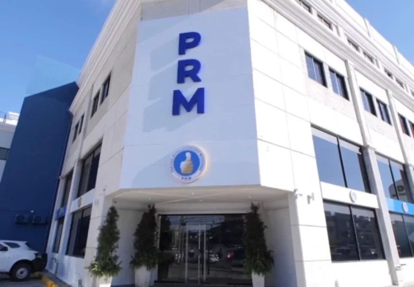 Dirigente PRM denuncia que 43 compañeros han sido cancelados del Inespre en Azua