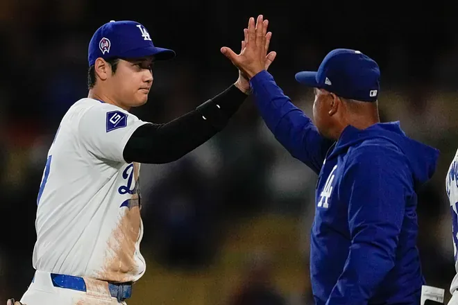 Dave Roberts elogia a Shohei Ohtani: "Posiblemente sea el mejor jugador de todos los tiempos"