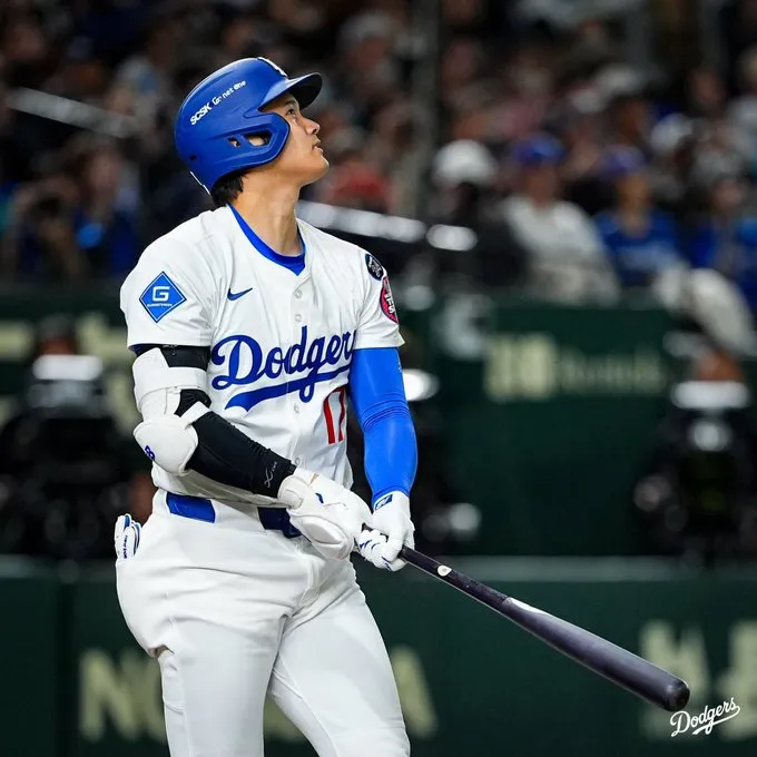 Ohtani conecta un jonrón en Japón y lidera la ofensiva de los Dodgers en su victoria 6-3 sobre los Cachorros