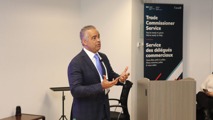 Ministro Santos desarrolla extensa agenda de trabajo en Canadá a favor de la minería dominicana