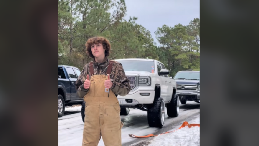 "Los que lo conocieron recordarán a Joshua por su entusiasmo y su amor por la vida. Que su memoria traiga consuelo a todos los que lloran su muerte", reza su obituario.