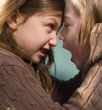 PALABRA DE DIOS VIERNES DE LECTURA El que insulte a su hermano, será llevado ante el tribunal supremo, y el que lo desprecie, será llevado al fuego del lugar de castigo.