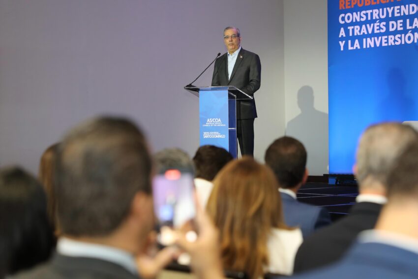 Presidente Abinader: "La República Dominicana se posiciona como el aliado fundamental para robustecer las cadenas de suministro mediante el nearshoring. "