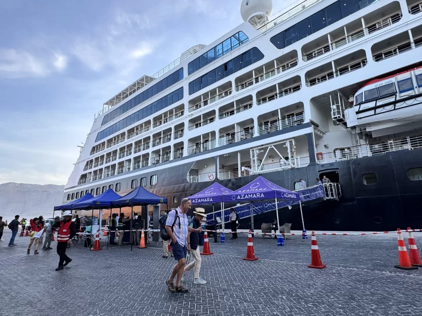 Subturismo y Sernatur cifran en 2,1 millones turistas internacionales que han visitado Chile en