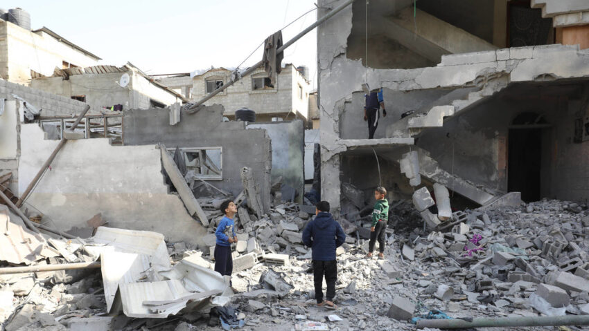 Un diplomático israelí ha propuesto la drástica medida de eliminar a adolescentes en Gaza.