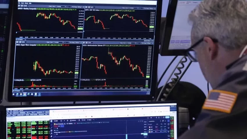 Wall Street cierra con una notable subida en la peor semana para el Dow desde 2023