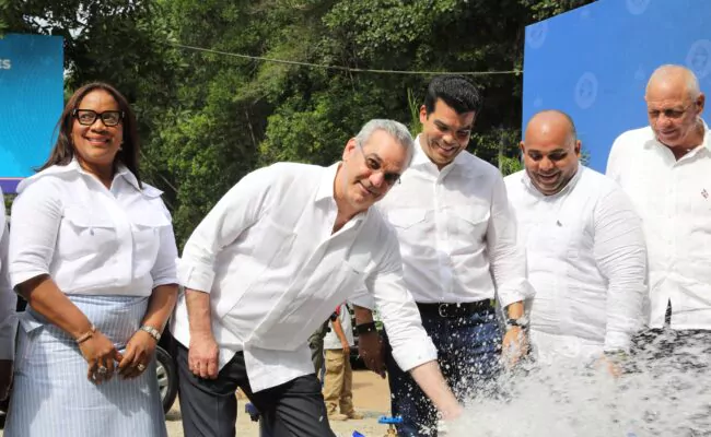 Presidente Abinader afirma gobierno ha multiplicado casi por cuatro inversión en sector agua, el cual tenía años abandonado