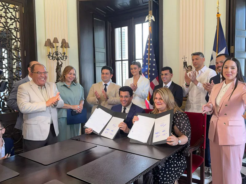 RD y Puerto Rico firman acuerdo para impulsar turismo multidestino