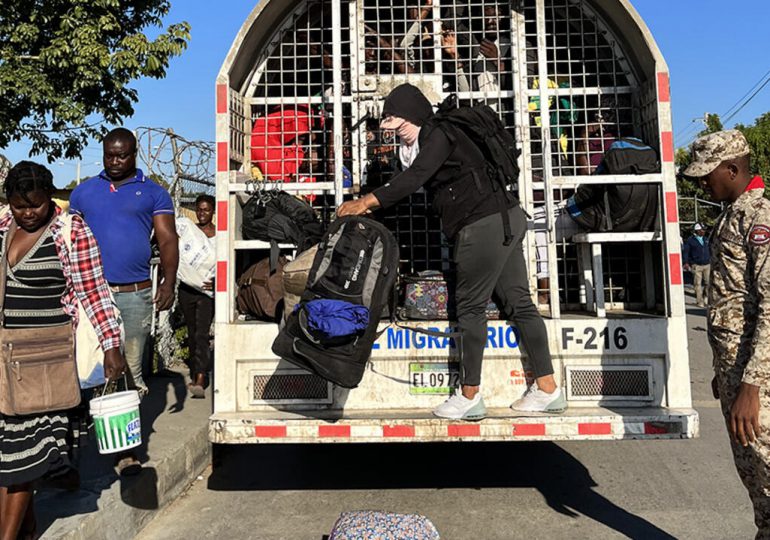 Vinicio Castillo alerta sobre “mudanza poblacional imparable” de haitianos en RD