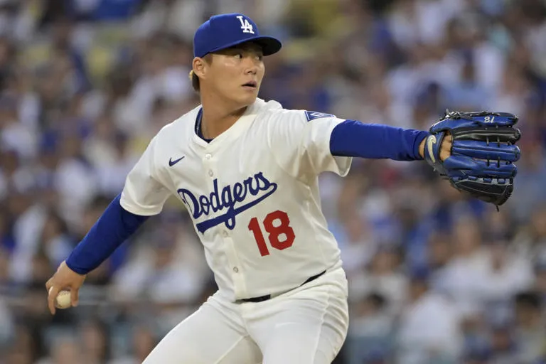 Yamamoto lanza pelota de 2 hits en 6 entradas y los Dodgers blanquean 3-0 a los Cachorros