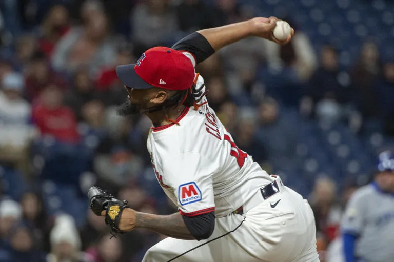 Clase, cerrador estelar de los Guardianes, desestima un mal comienzo: "Soy humano, puedo cometer errores"