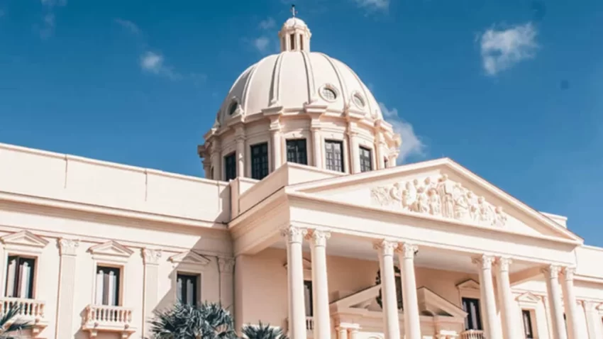 Abinader declara un duelo nacional de tres días en honor a las víctimas de la tragedia ocurrida en Jet Set.