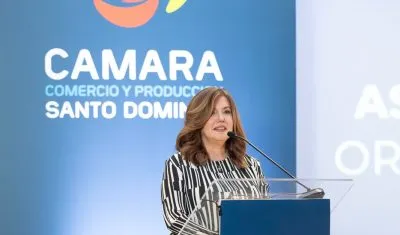 Lucile Houellemont jura como presidenta Cámara Comercio SD