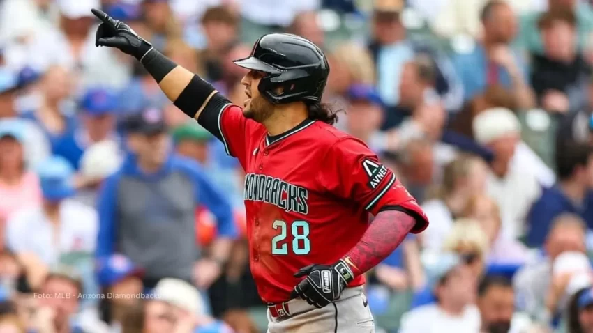 Eugenio Suárez se convierte en el jugador número 19 en la historia de las Grandes Ligas en conectar cuatro jonrones en un solo partido.