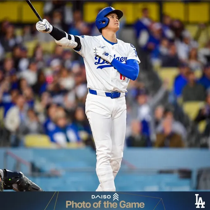 Ohtani conecta jonrón de 448 pies y Dodgers anotan 7 en el primer inning para barrer a los Rockies